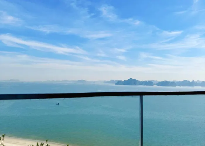 Ho A La Carte View Bien * Ha Long